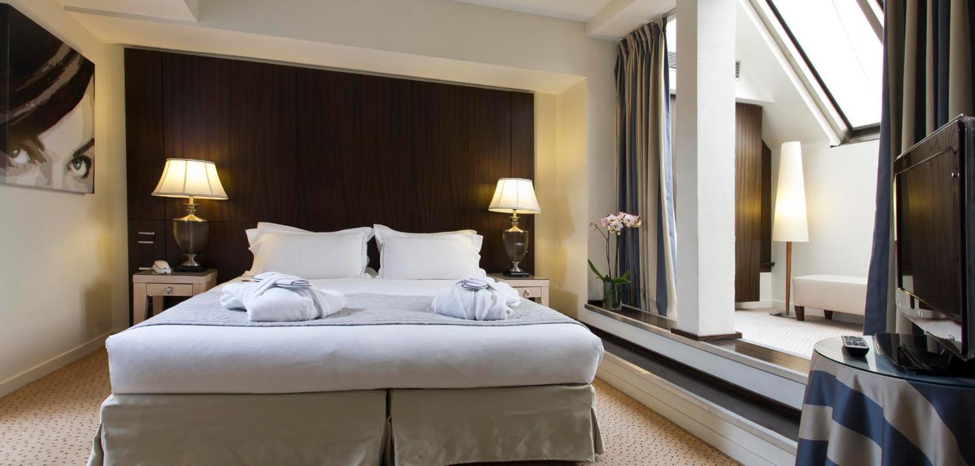 Hotel Le Pera Paris Bagian luar foto